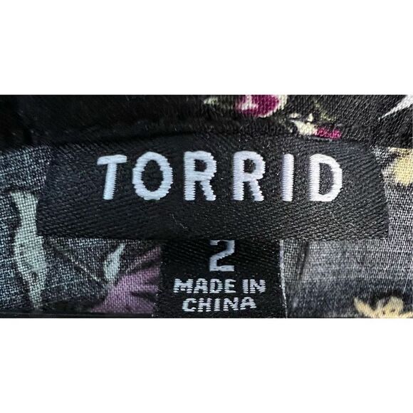 Torrid Black Knee Length Floral Dress - Picture 3 of 5
